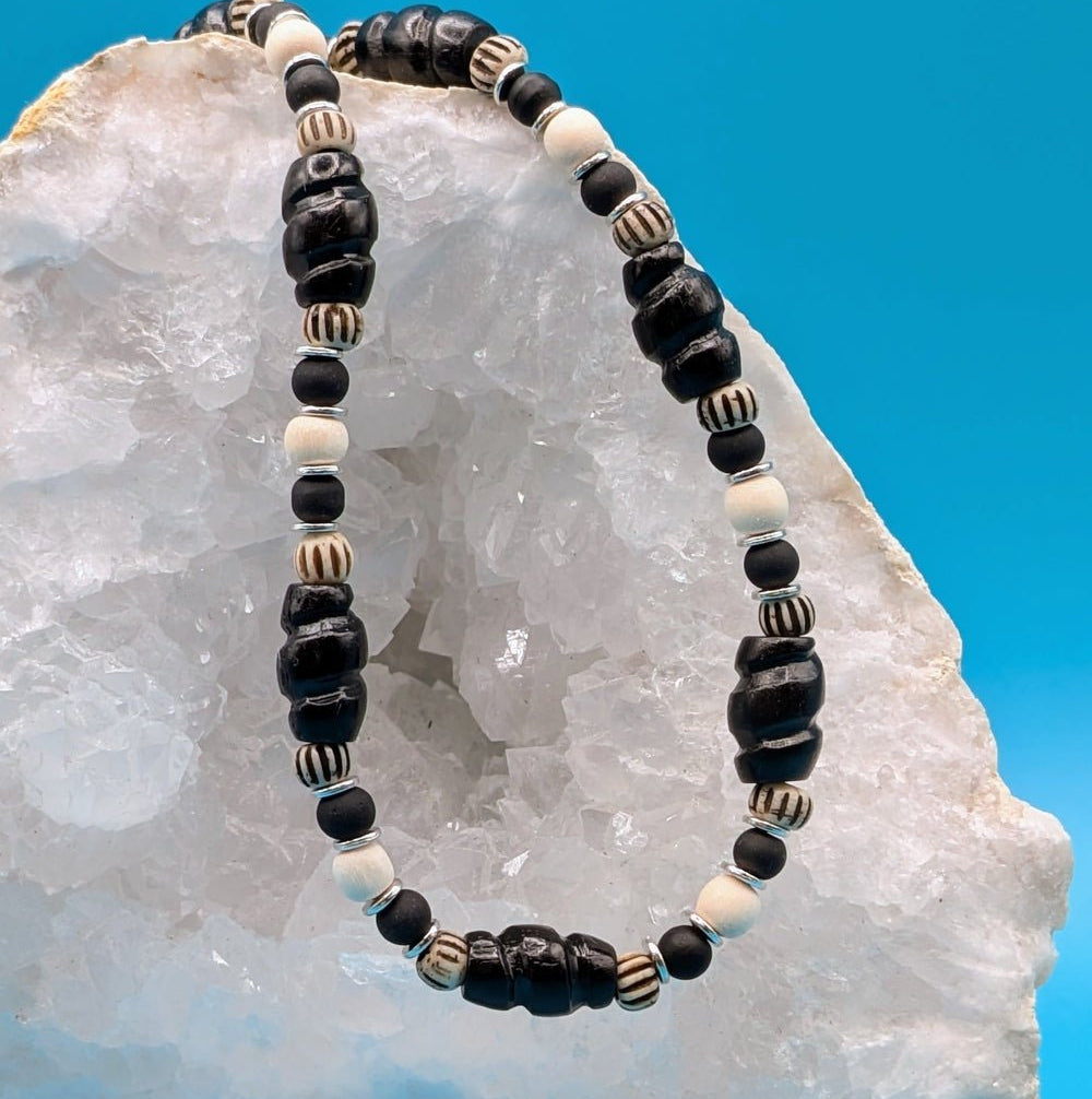 Bone Twist Necklace - Neqromance