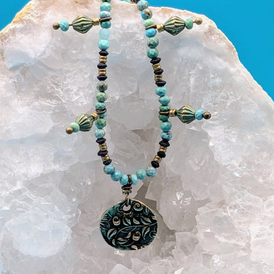 GMN5027 Turquoise and Antique Gold with Pendant - Neqromance