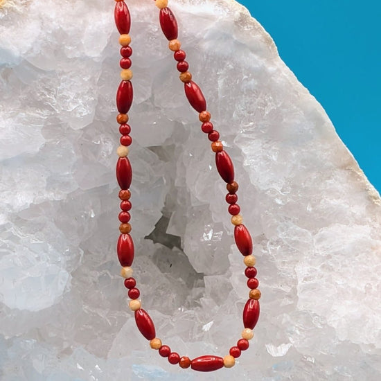 Red necklace - Neqromance