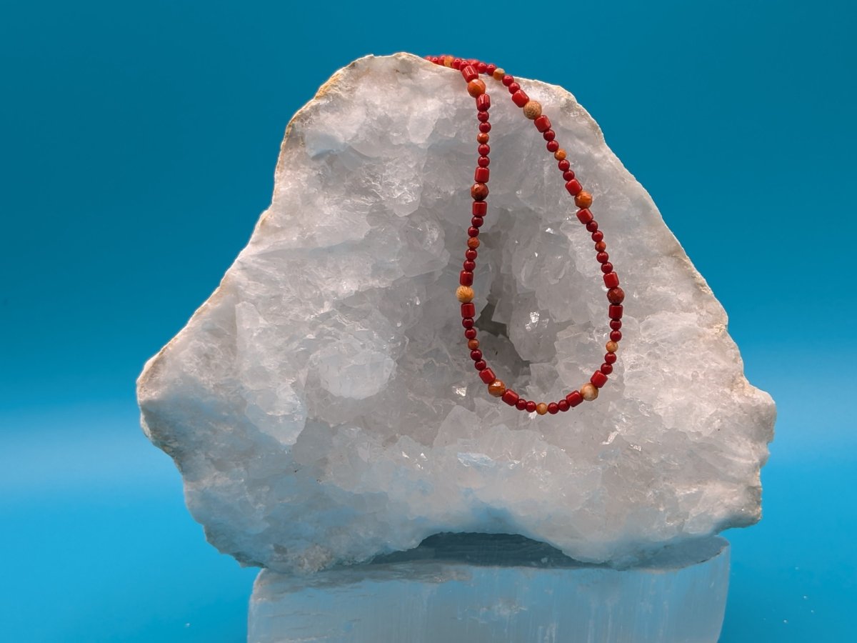 Red necklace - Neqromance