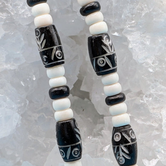 Monochrome Roots Necklace - Neqromance
