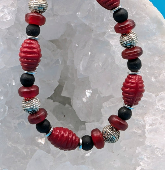 Red hive beads serpentine and bone necklace - Neqromance