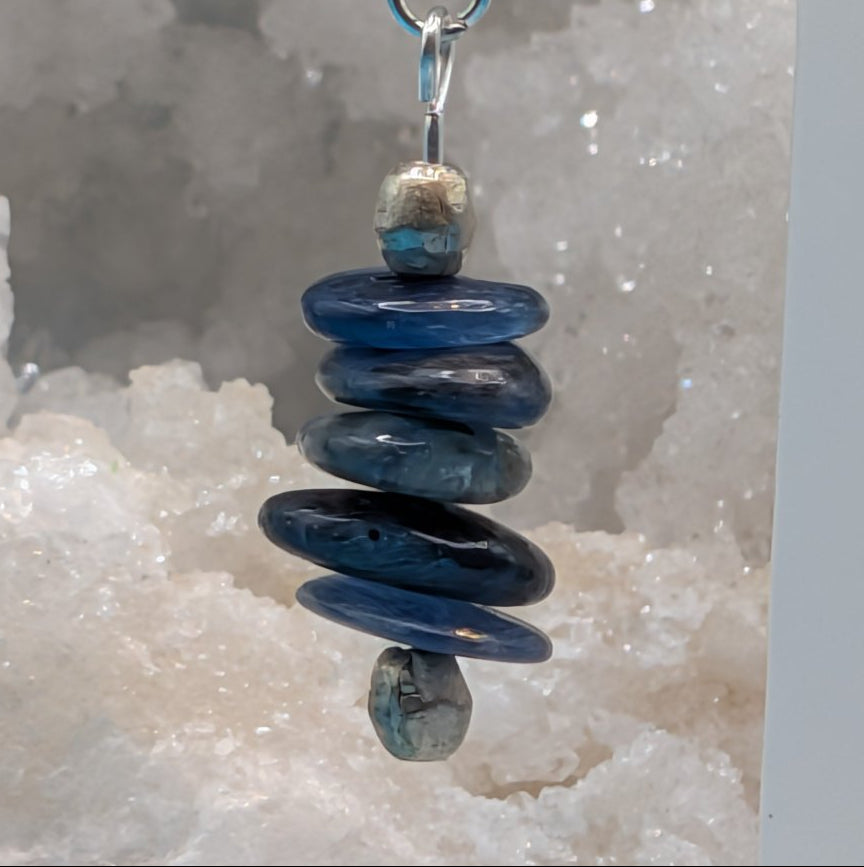 Kyanite stacked earrings - Neqromance