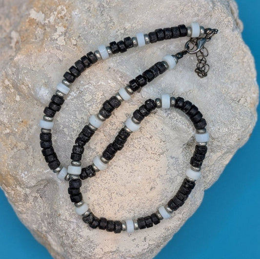 Black & White Java Beaded Necklace - Neqromance