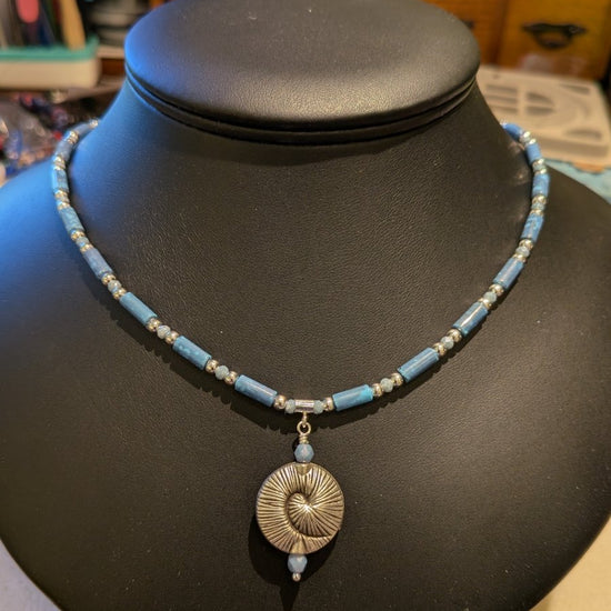 GLN4041 Blue Tube and Silver - Neqromance
