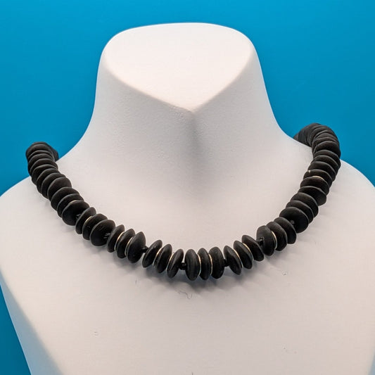 Black Beauty Necklace - NEQromance