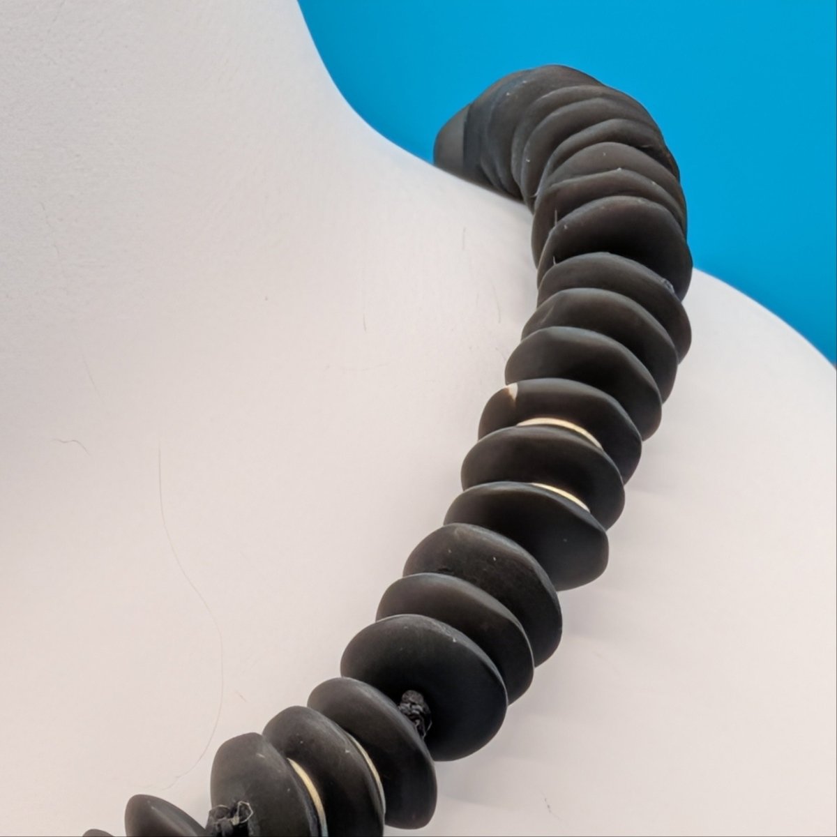 Black Beauty Necklace - NEQromance