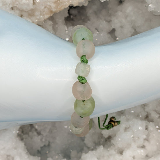 Spring Bud Bracelet - NEQromance