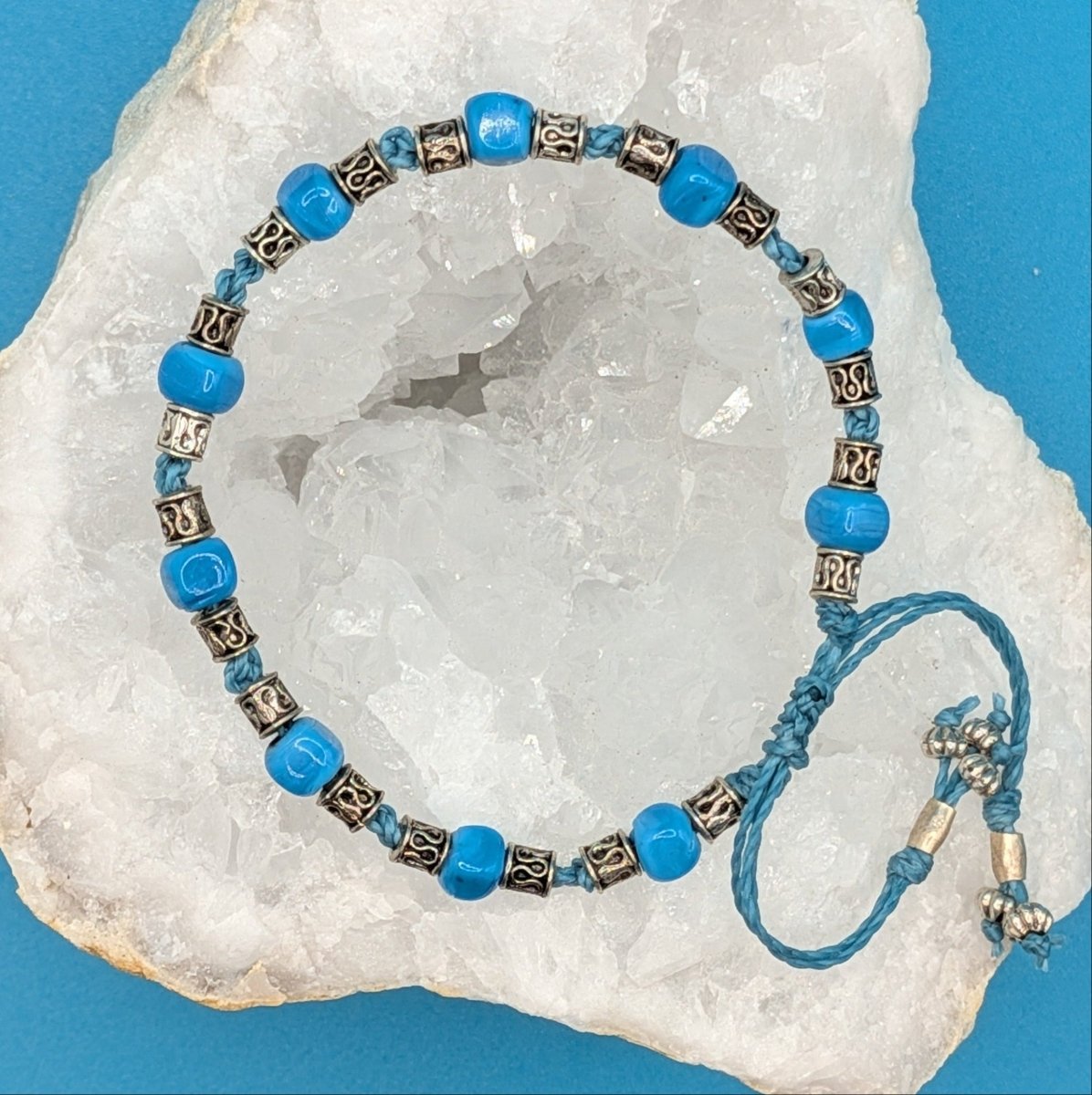 Mountain Waters Bracelet - NEQromance