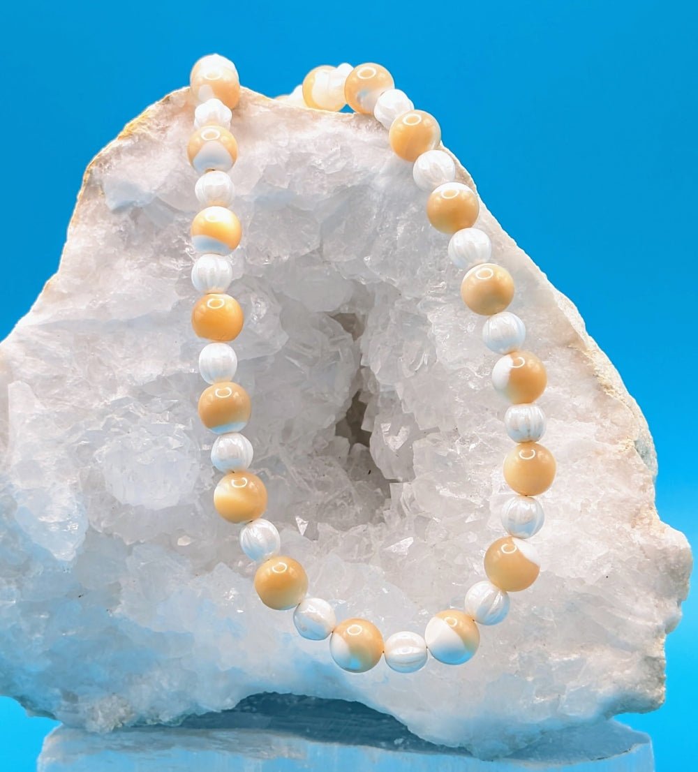 Sandstone Glow Necklace - Neqromance